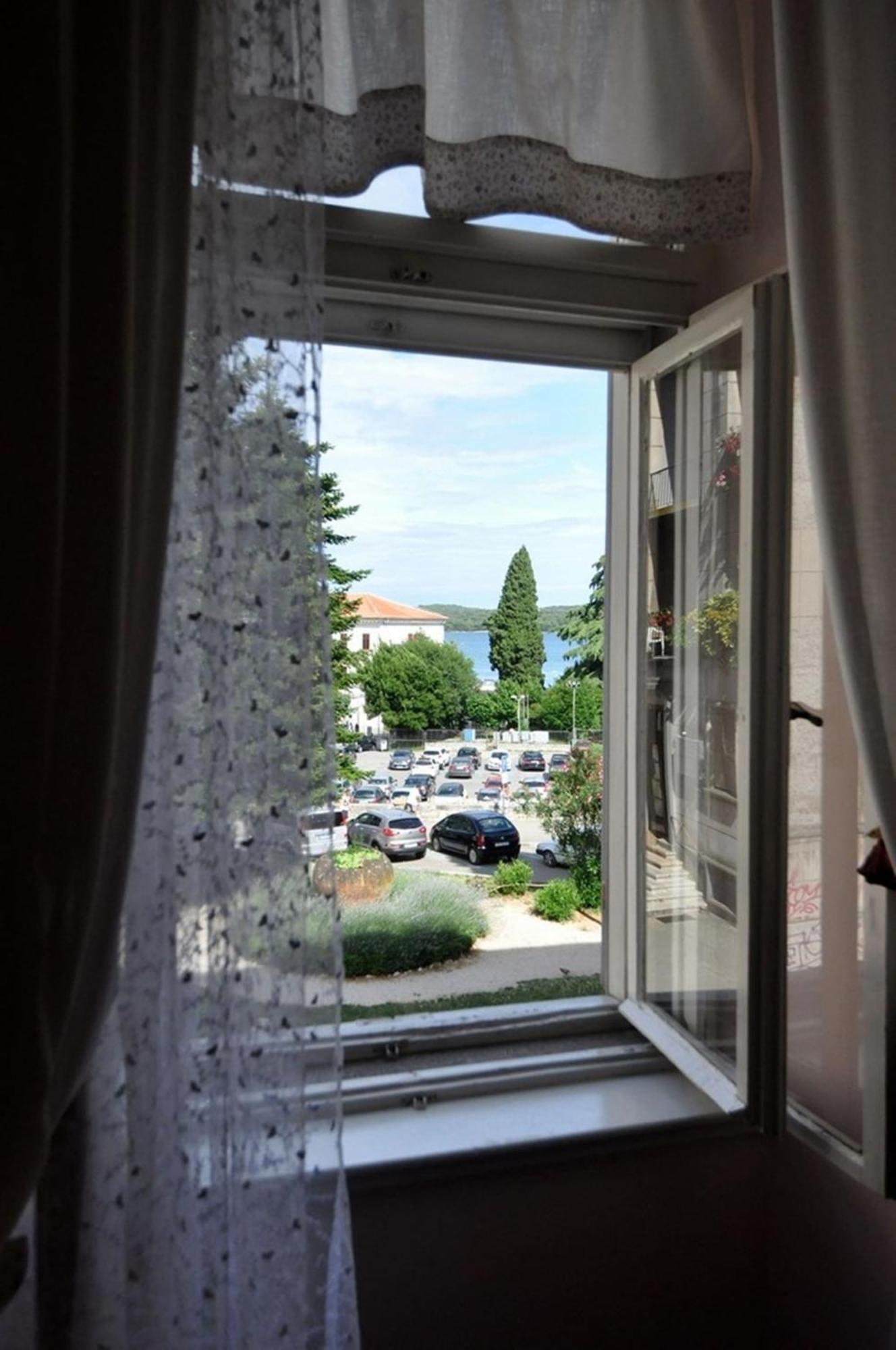 Amphiteater Art Apartman Pula Exteriör bild