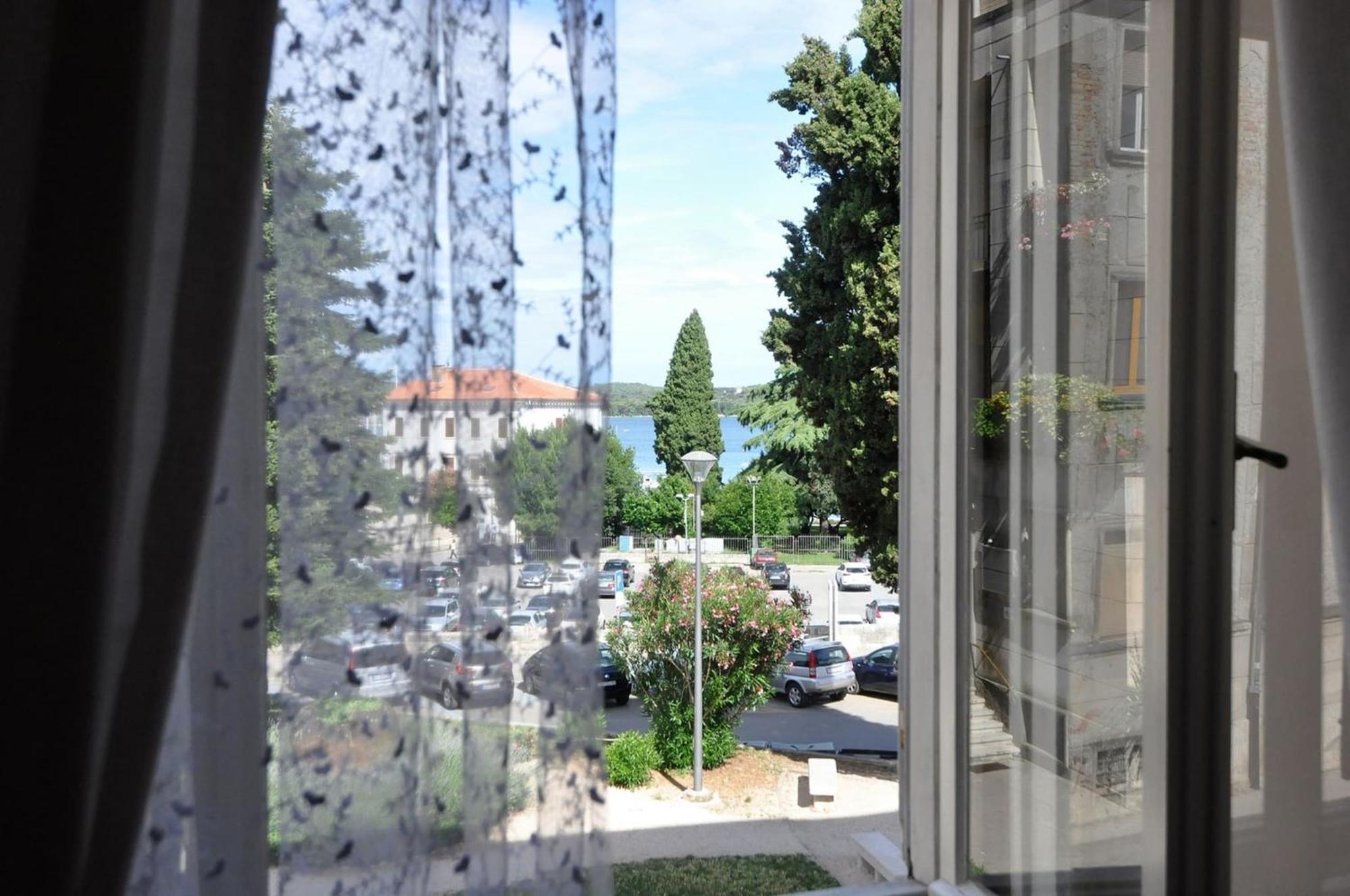 Amphiteater Art Apartman Pula Exteriör bild
